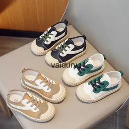 Sneakers Kindergarten indoor shoes childrens canvas shoes one foot board shoes girls white shoes childrens shoes spring and autumn baby biscuit shoesH240307