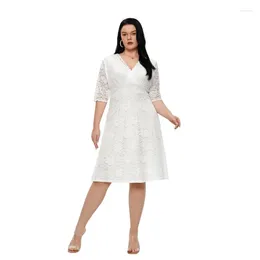 Sukienki imprezowe Kobiety z Lin Plus Size Odzież Letnia moda Eleganckie rękawy w dekolcie koronkowe szydełkowane midi spódnica Bankiet Suknia ślubna