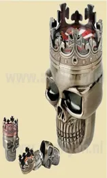 Grinder Metal King Skull Plast Tobacco Herb Kvarnar Röker tillbehör 3 Part Spice Crusher Hand Muller Magnetic With Sifter F2747721