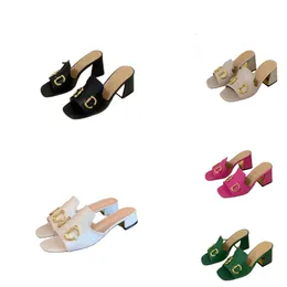Klasyczna marka sandały sandały wysokie obcasy metalowe haft haftowane skórzane kwadratowe obcasy pudełko i torba na zakupy