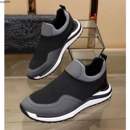 Feragamos US38-44 Mesh Race äkta läder Casual Pointed Toe Shoes Runner utomhus är lyx KJML MXK90000002 Designer Sneaker