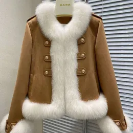 2023 Nuovo cappotto in pelle scamosciata con pelliccia di volpe da donna con fodera interna in piuma integrata, stile corto e giovanile 686196