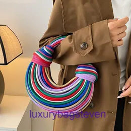 Распродажа дизайнерских больших сумок Bottgs's Vents's Jodie. Маленькая женская сумка-мессенджер Lamian Noodles, сотканная вручную, 2023, креативная лапша, плечо, подмышка, с настоящим логотипом FAC2.