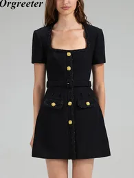 Design autunnale Classico abito in tweed nero per donne Elegante Scheda quadrata Slim Summer Wool Mini 240226