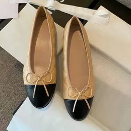 الباليين باليه مسطحات جلدية مبطن المصمم أحذية النساء البالرينا مسطحات مضخات loafer منخفضة الكعب slingback أسود أبيض الصوف اللمعان حذاء الراحة