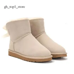 2024 Designer Fluffy Snow Uggg Boots UG Mini Women Winter Uglies Australia Tasman Platform UG Furt Fur Slipper Buty Wool Buty Sheepsk 919