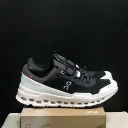 Cloudultra uomini donne che corrono scarpe cloudultra sneakers da donna hot des chaussures nuvole donne bianche allenatori zapatos designer designer sports scarpe dimensioni 36-45