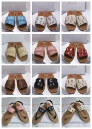 2024 New Designer Slippers Sandals Woody Flat Mule the Maison's O Signature Adorns the Inner Sole Easy Slip-on Design Makes This Flat A Summer Essentia