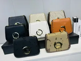 Moda de luxo acessível corrente sela sacos femininos novas letras da moda popular bolsa mensageiro ombro