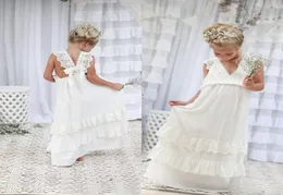 Romantische 2020 Neuankömmlinge Boho Blumenmädchenkleider für Hochzeit Günstiges V-Ausschnitt Chiffon Spitze abgestuftes formelles Kinderhochzeitskleid Custom M3763525