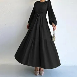 Abbigliamento etnico Abito arabo da donna Tinta unita Moda Elegante girocollo Musulmano Vescovo islamico con maniche con cintura