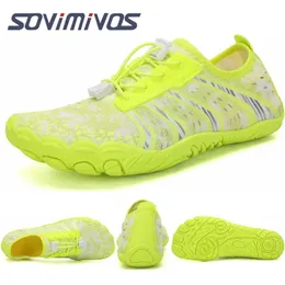 Summer Kids Beach Bause Barefoot Water Sea Swiming Aqua Aquashoes dla dzieci surfing z wodą koralową Chuny Kinderen Buty 240226