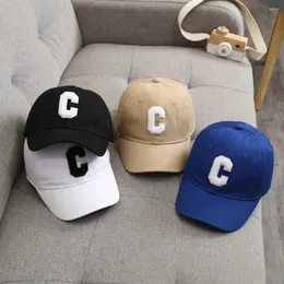 Ball Caps 2024 Çocuk Beyzbol İşlemeli Mektuplar Hip Hop Şapkası 2-8y Unisex İlkbahar Yaz Dış Mekan Ayarlanabilir Gündelik Güneş Kepi