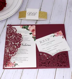 2020 Burgundy Rose Laser Cut Pocket Wedding دعوة مع بطاقة RSVP مع حزام بريق وعلامة Quinceanera دعوة التخرج 7400380