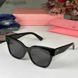 Солнцезащитные очки квадратной формы для женщин, дизайнерские Occhiali Sole Quadrati Da Donna Di Lusso, для отдыха и туризма, персонализированные Mu 02zs 5QXY