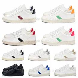 Original V-10 V12 Casual Shoes Campo Urca Mens Women Sneakers loafer äkta läder trippel svart och vit rosa grå vintage duk mocka platt scarpe stötdämpande