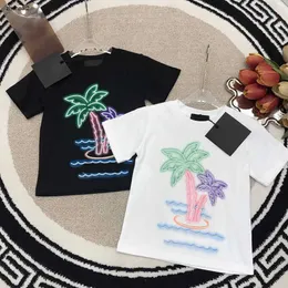 Luksusowa koszulka dziecięca kolorowy kokosowy wzór drzewa kokosowego Baby Tshirt Rozmiar 100-150 cm designerskie ubrania dla dzieci letnie chłopcy dziewczęta krótkie koszulki z krótkim rękawem 24MAR