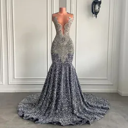 Luksusowe długie, błyszczące sukienki na studniówkę Sheer o-d-neck luksusowe srebrne kryształy diamentowe cekinę syrenę czarne damskie sukienki na imprezę