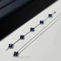 المصمم Van Cl-AP Fanjia High Version v Gold Clover Five Flower Bracelet Women New Natural Peter Blue Stone تصميم مطلي