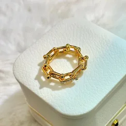 Ring Women Designer Pierścień biżuterii luksurys Diamond srebrne pierścionki projektant podkowy klamry biżuterii