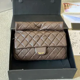 Calfskin Leather Vintage Women Designer Handroll Flap Clutch Bags 25x15cm Portable Gold Hardware Quilted Diamond Lattice Medium Capacity 3 Colors Luxury Purse