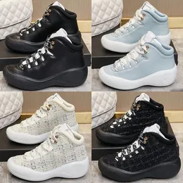 Scarpe sportive da donna di alta qualità per il tempo libero Ricamo Stile artigianale Suola in TPU Tomaia in pelle Pelle di pecora Elementi interni in più colori abbinati Sneaker alta da esterno