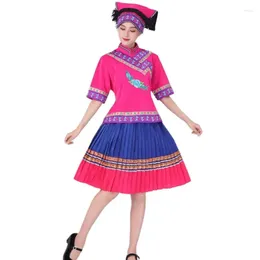 Scena noszona tradycyjne kostiumy Miao dla kobiet Chińskie taniec ludowy Hmong haftowana sukienka vintage azjatycka odzież
