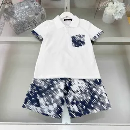 Klassiker Kinder-Trainingsanzüge, T-Shirt-Set mit Tasche, Babykleidung, Größe 120–170 cm, Designer-Kurzarm-POLO-Shirt und Camo-Logo-Shorts, 24. März