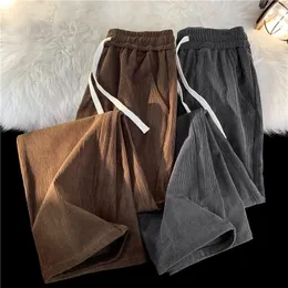 2023 Spring Mens Corduroy Casual Pants Baggy Straight Black Elastic Midje Korean Fashion Streetwear Ankle Wide Leg Sweatpants 240301