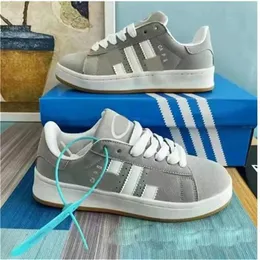 2024 Klassiker Mode Männer Frauen lässige Schuhe Wohnungen Sneakers bequem und atmungsaktives Schnüren-up Casual Outdoor Unisex Running Sneakers A02