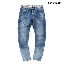 Nuovi jeans primaverili ed estivi lavati gradualmente, tendenza dei pantaloni da uomo di fascia alta invecchiati