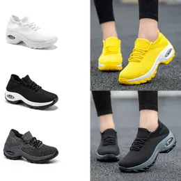 Vår sommar ny överdimensionerade kvinnors skor Nya sportskor Kvinnor Flying Woven Gai Socks Shoes Rocking Shoes Casual Shoes 35-41 195