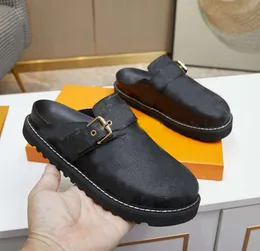 Designerski pantofel przytulny płaskie sandały łydki muły łydki tępy jeansowe litera drukowania komfortowe buty swobodne platforma luksusowa łatwa moda sandałowa puszyste buty butów 4v