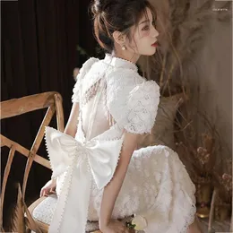 Ethnische Kleidung Weiße Spitze Weibliche Lange Qipao Cheongsam Chinesischen Stil Exquisite Perlen Schleife Quasten Abend Party Kleid Sexy Schlank Split Maxi