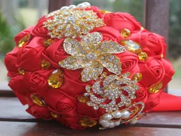 Bouquet da sposa in raso di seta rosso Simulazione Fiore Forniture di nozze Fiore artificiale Strass dorati Dolce 15 Quinceanera Bouquet4715277