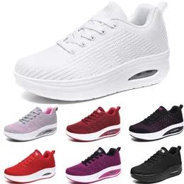 أحذية غير رسمية الأحذية الرياضية 2024 New Men Sneakers Trainers Style New Women Leisure Shoe Size 35-40 GAI-24