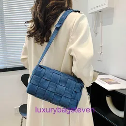 Factory Outlet Bottgss Ventss Cassette Tote bags all'ingrosso in vendita Borsa in tessuto denim di design di nicchia da donna 2023 nuova mano piccola piazza fashionabl con logo reale