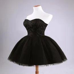 Czarne mini krótkie sukienki na imprezę tiulu ładne bez ramiączki koraliki koronkowe z tyłu krótka sukienka Homecoming SUPLE 16 sukienki321r