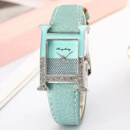 Armbanduhren 2021 Frauenuhr Quadratischer Buchstabe H Design Damen Leder Quarz Luxuriöse Silber Strass Weibliche Casual Watches244n