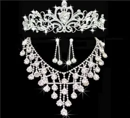 Tiaras guld tiaras kronor bröllop hår smycken neceklaceearring billiga hela mode flickor kväll prom party klänningar accessor1568686