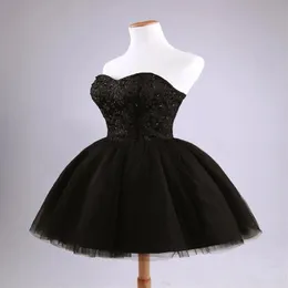 Mini abiti da festa corti in tulle neri Abiti da ritorno a casa corti senza spalline con perline e lacci sul retro Abiti da 16 dolci236M