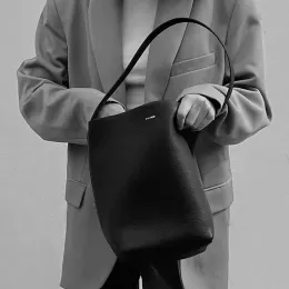 Bolsa de designer de luxo feminina sacola grande capacidade saco balde ombro axilas bolsa de couro