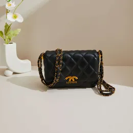 Online Export of Handbag Texture Ling Ge Xiao Xiang Feng Embroidered Thread Womens Bag New Fashion Small Square Chain Bar Commuter Versatile Crossbody