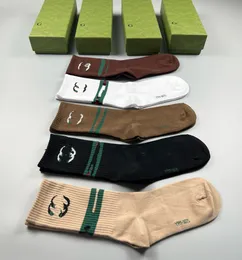 Großhandel-Frauen Männer Unisex Kunst Malerei Baumwolle Crew Socken Lustige Neuheit Sternennacht Vintage Retro Lange 2024 Mode Knöchel Socke 24 Stile