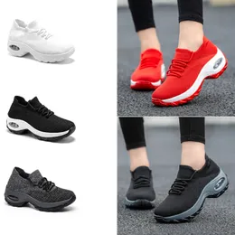 Vår sommar ny överdimensionerade kvinnors skor Nya sportskor Kvinnor Flying Woven Gai Socks Shoes Rocking Shoes Casual Shoes 35-41 151