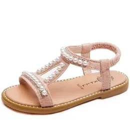 2024 Nya sommarflickor Sandaler 3 färger Fashion Sweet Pearl Baby Girls Shoes Anti-Slip Soft Sole Beach Sandals First Walkers Princess Shoe