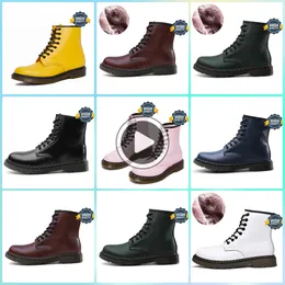 الدكتور Martinser Boots Designer Boot Men Women Doc Martenser أحذية رياضية فاخرة ثلاثية أسود أبيض كلاسيكي 8 عيون الكاحل الجوارب القصيرة شتاء الثلج الأحذية في الهواء الطلق