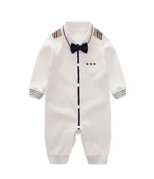 Yierying Baby Rompers Säugling Jumpsuits Party Fliege Krawatte Gentleman für Jungen Strampler Baumwolle Neugeborene Baby Kleidung LJ2010231491648