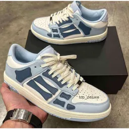 أفضل الرجال الفاخرة Skel Skel Low Sneakers أحذية عظمية عظام مدربين جلود أبيض أسود زرقاء جمجمة زرقاء رجال التزلج على المشي كوم Ami amiiris Amirirs JCMF