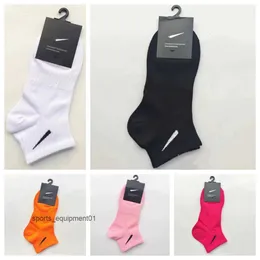 2024 sock mens Wholesale Socks sports socks fashion womens premium cotton classic letter breathable 100% pure basketball football outdoor gift NK Print BKEB